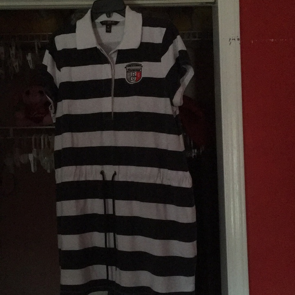 It’s a black an white dress with the symbol